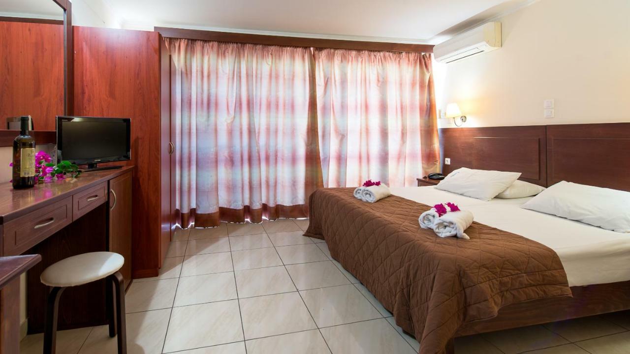 Caretta Beach Resort & Waterpark Kalamákion Екстериор снимка