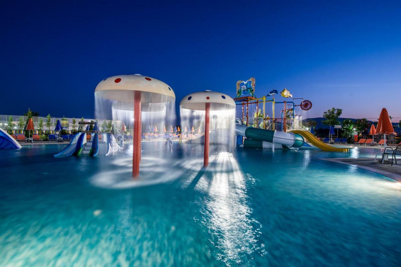 Caretta Beach Resort & Waterpark Kalamákion Екстериор снимка