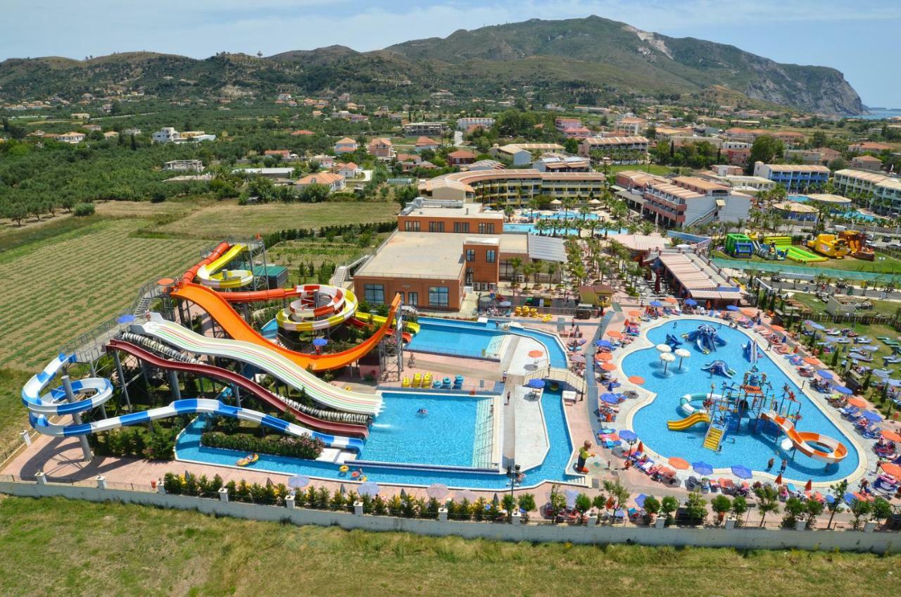 Caretta Beach Resort & Waterpark Kalamákion Екстериор снимка